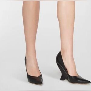 Bottega Veneta Punta Gloss Leather Black Wedge Pumps - NWT